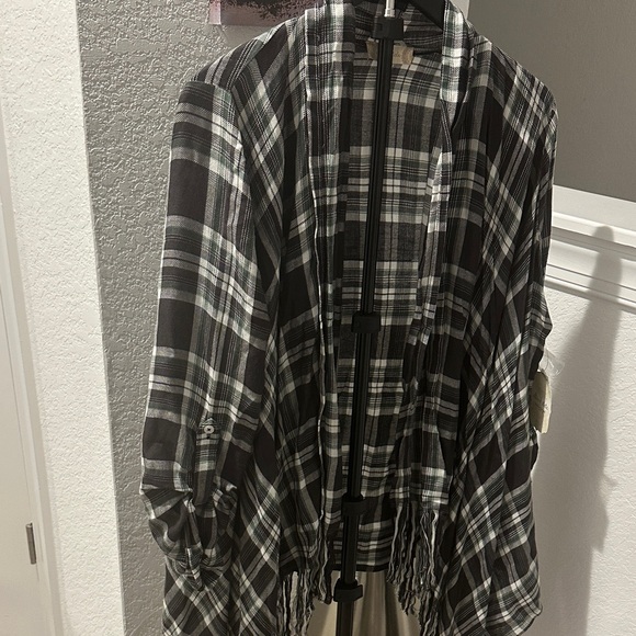 Altar'd State Black, Green, and White Plaid Open Front Fringe Cardigan - Picture 2 of 6